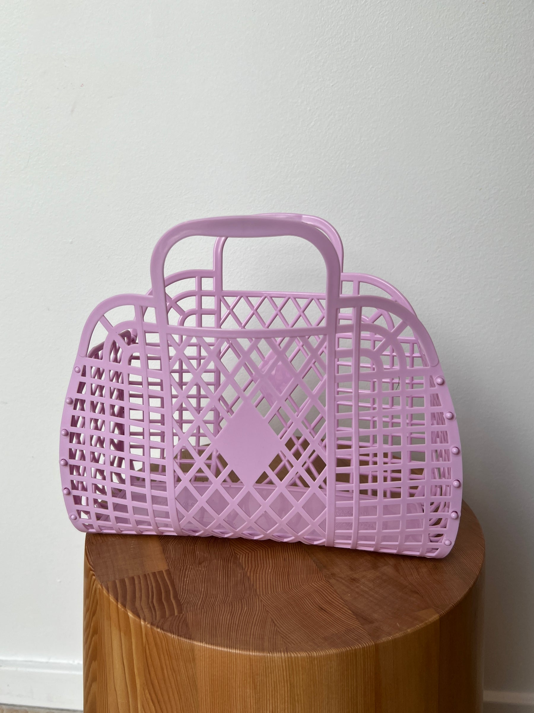 Retro Basket