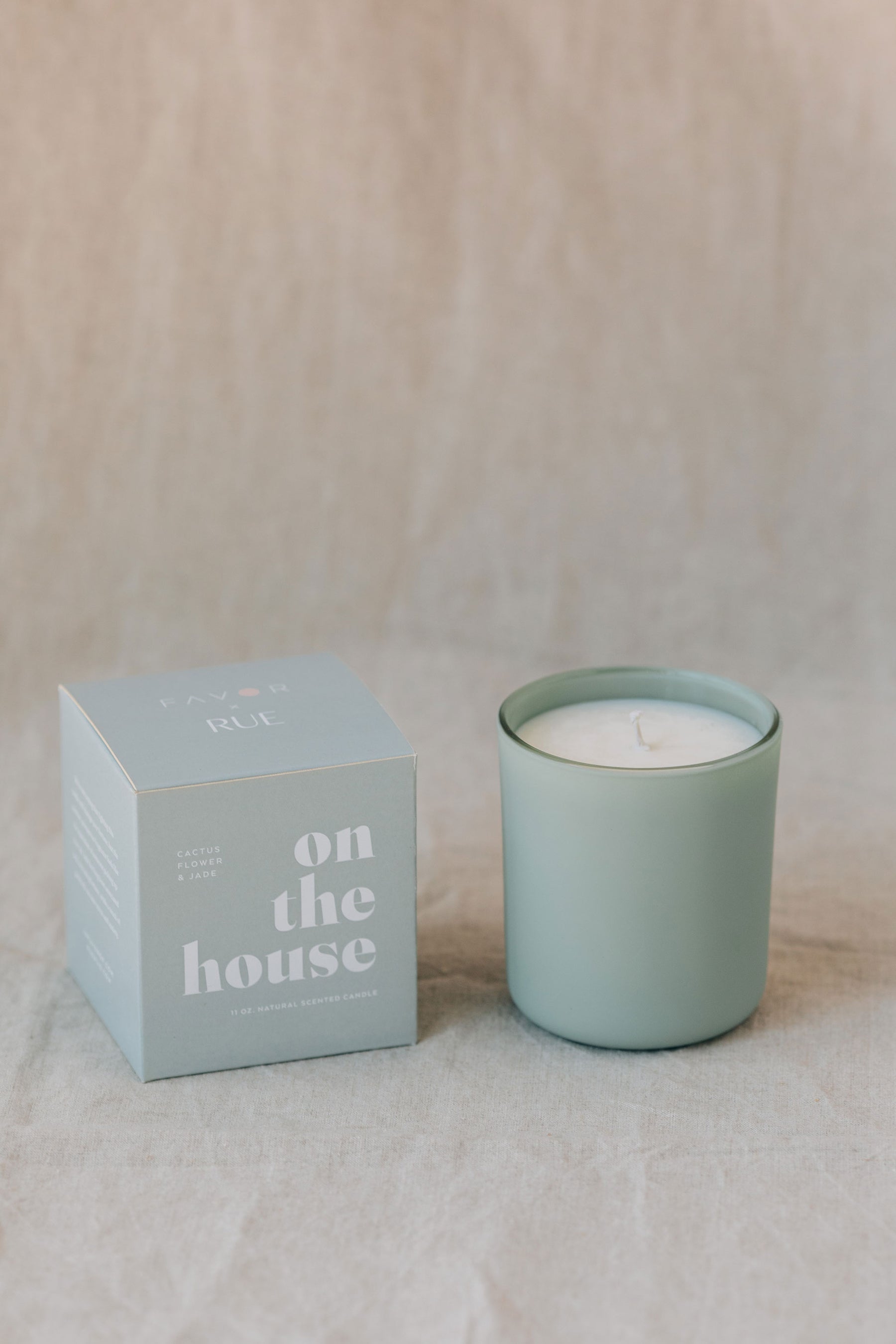 Favor ON THE HOUSE Candle